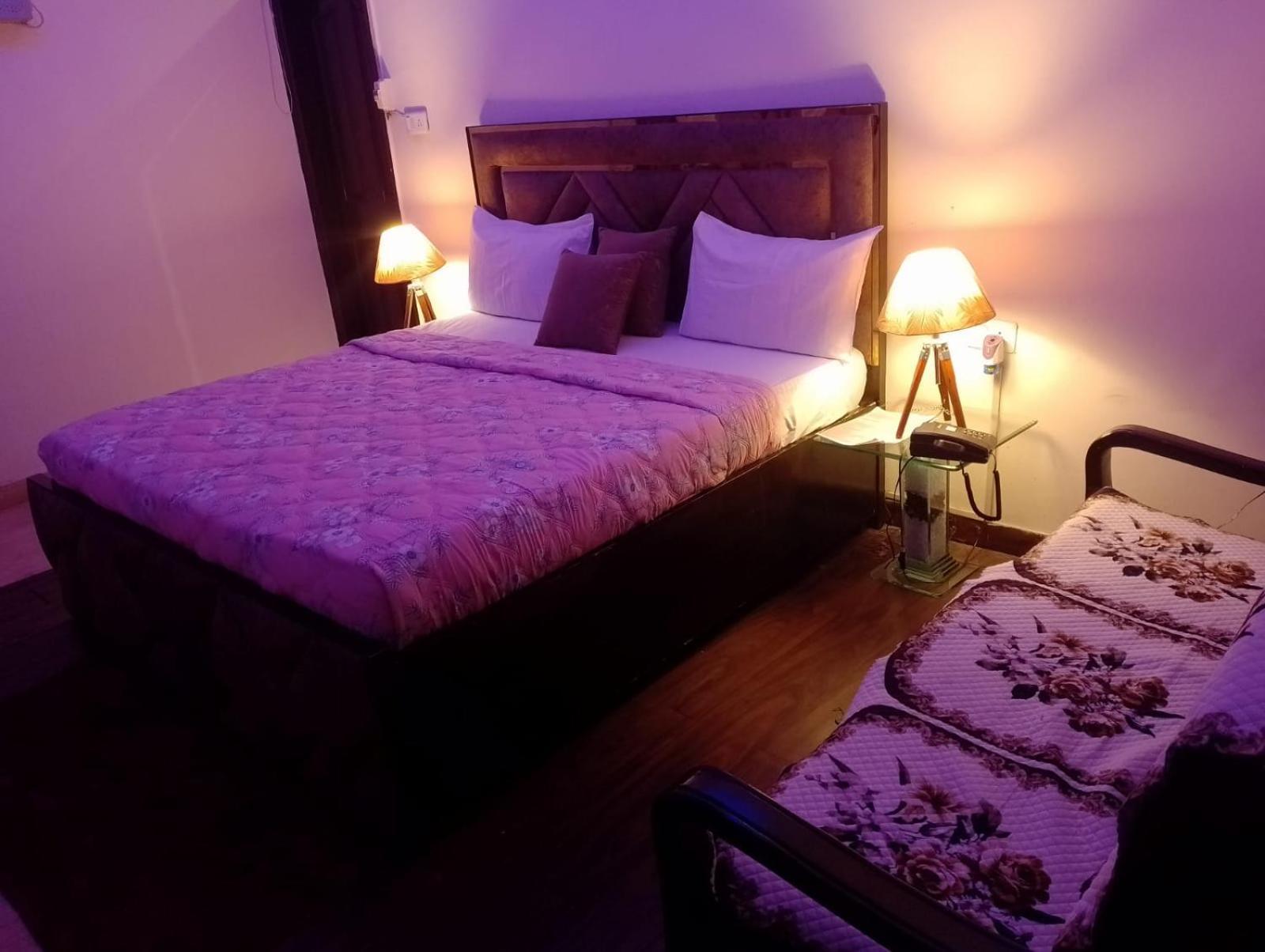 Star Inn Delhi  Eksteriør billede