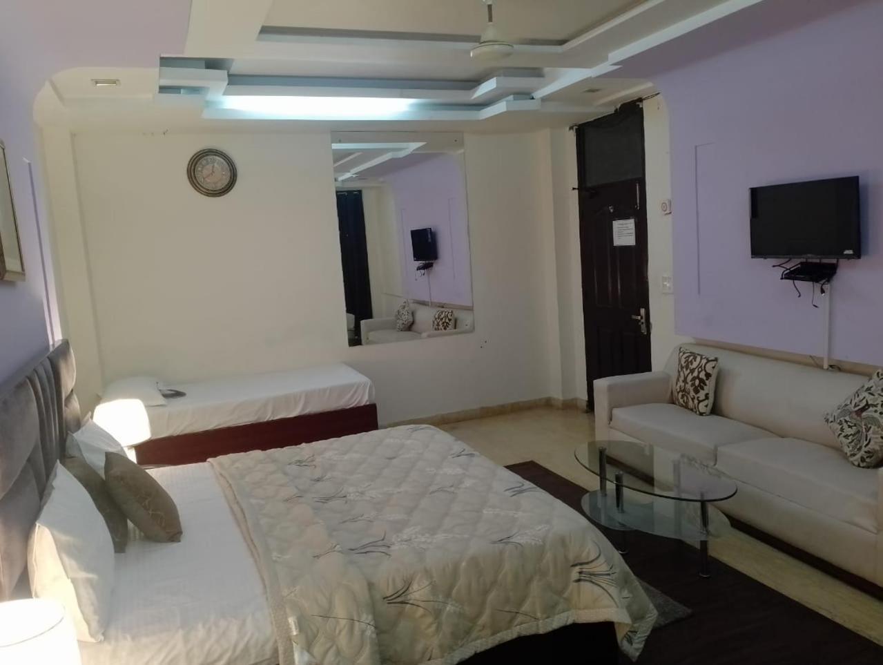 Star Inn Delhi  Eksteriør billede